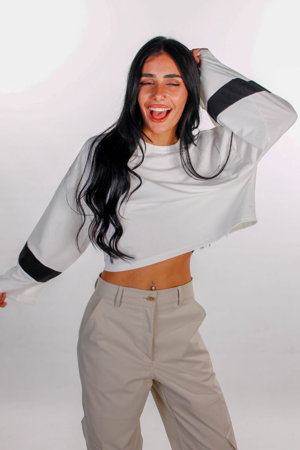 THE SHIFT CROPPED SWEATSHIRT - Image 6